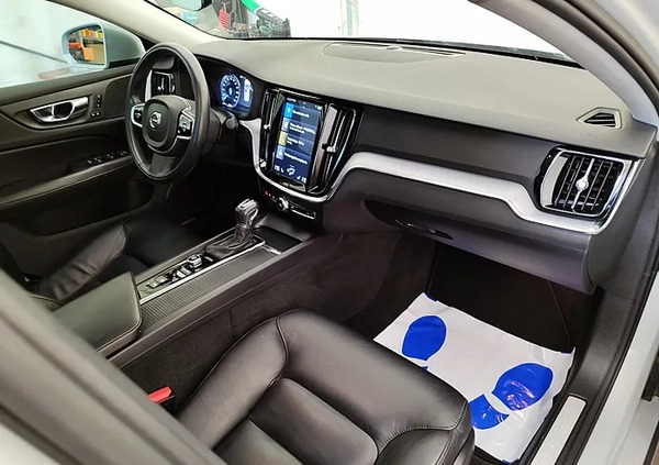 Volvo S60 cena 119900 przebieg: 56952, rok produkcji 2020 z Przedbórz małe 781
